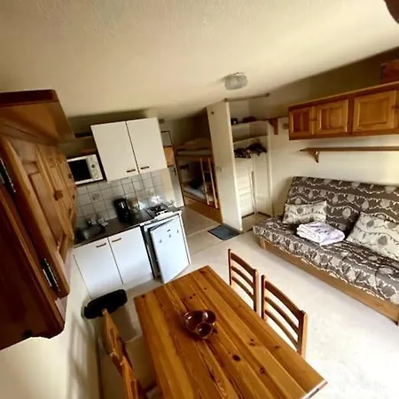 Apartment Superbe Studio,